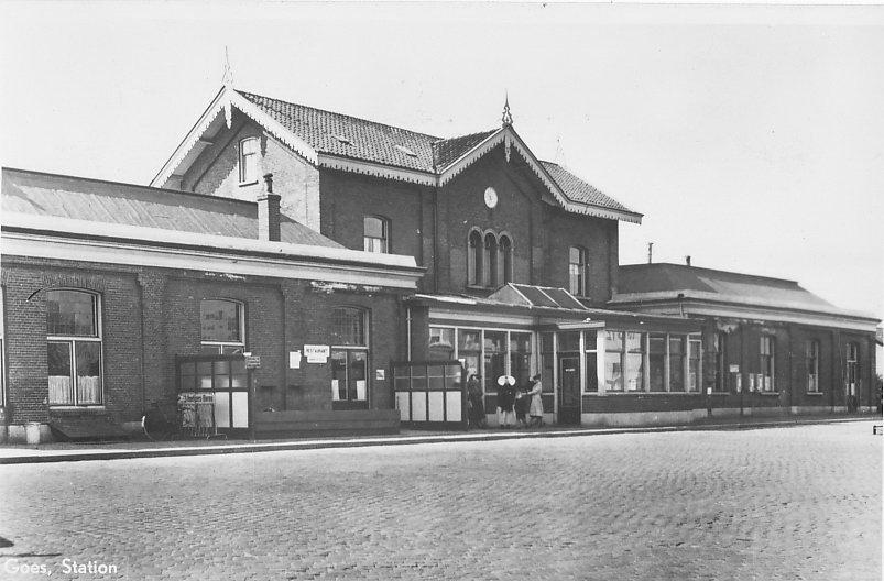 Foto van het treinstation in Goes ca. 1950