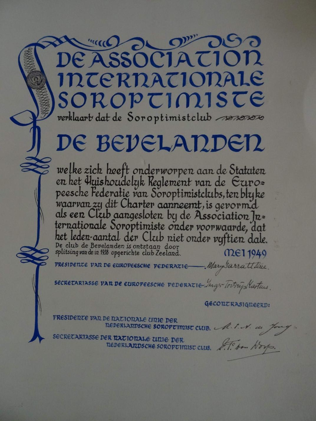 Charter met titel "De Association internationale Soroptimiste"