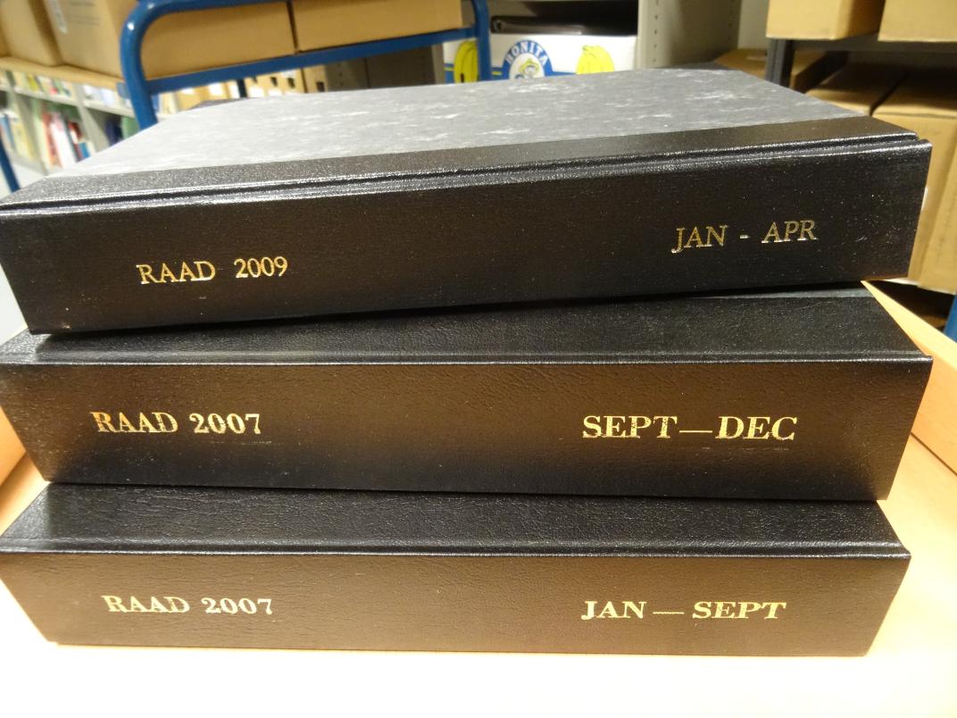 Stapel van boeken raadsnotulen