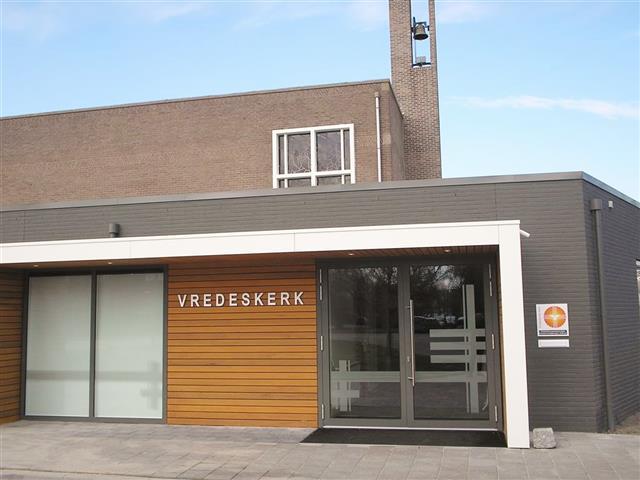 Voorkant van de Vredeskerk