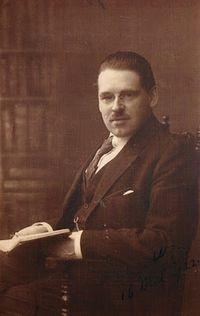 Portretfoto Nicolaas van Wijk in 1922
